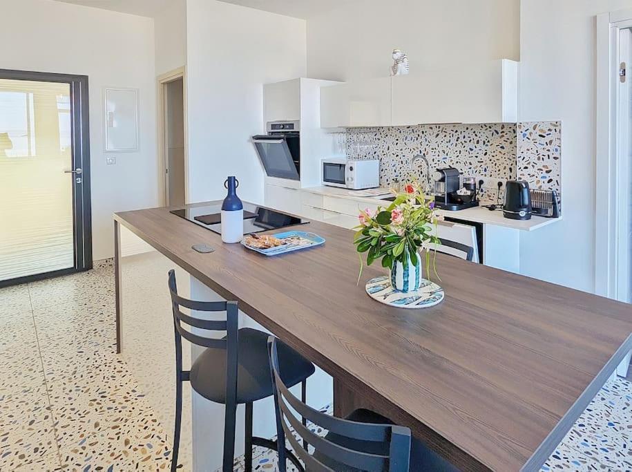 Appartement Pour 3 Personnes Sur La Plage Les Pieds Dans Leau 坡隆维茨普尔扎伊 外观 照片